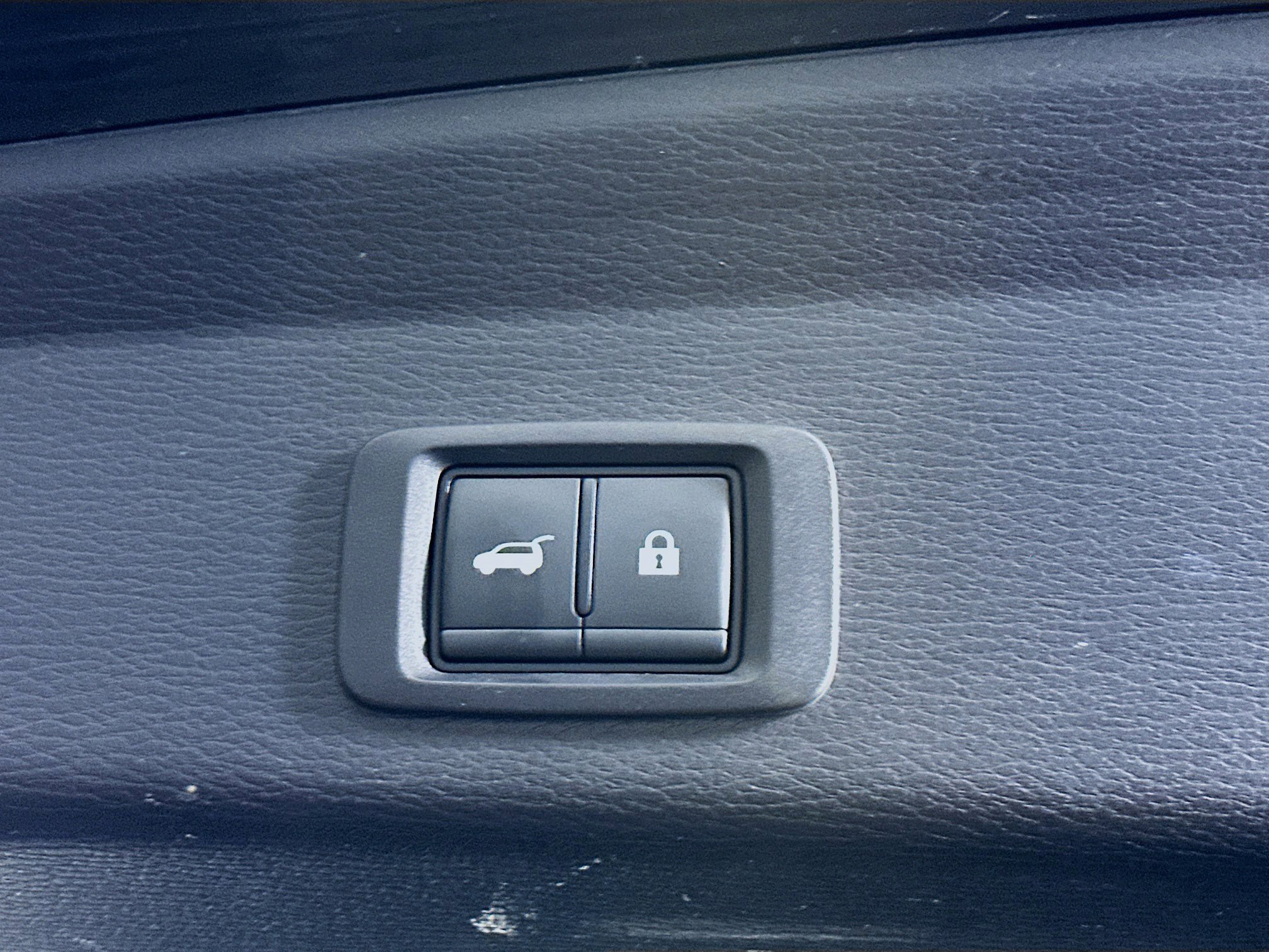 Used 2025 Mitsubishi Outlander SE image 28