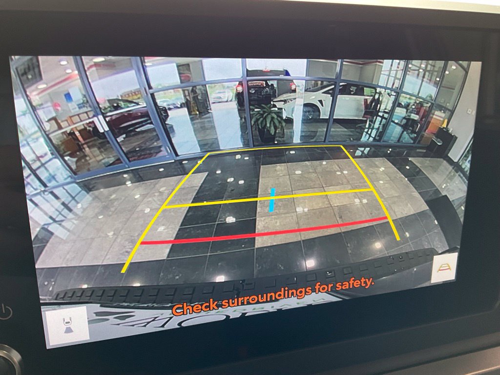 Certified 2025 Toyota 4Runner SR5 AWD/4WD image 16