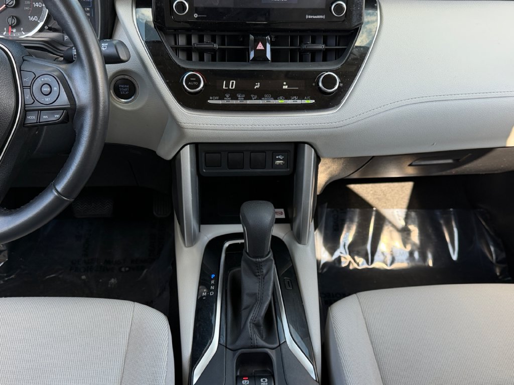Used 2022 Toyota Corolla Cross LE w/ Moonroof Package AWD/4WD image 12