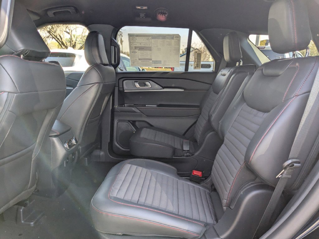 New 2026 Ford Explorer ST-Line w/ ST-Line Street Pack RWD image 15