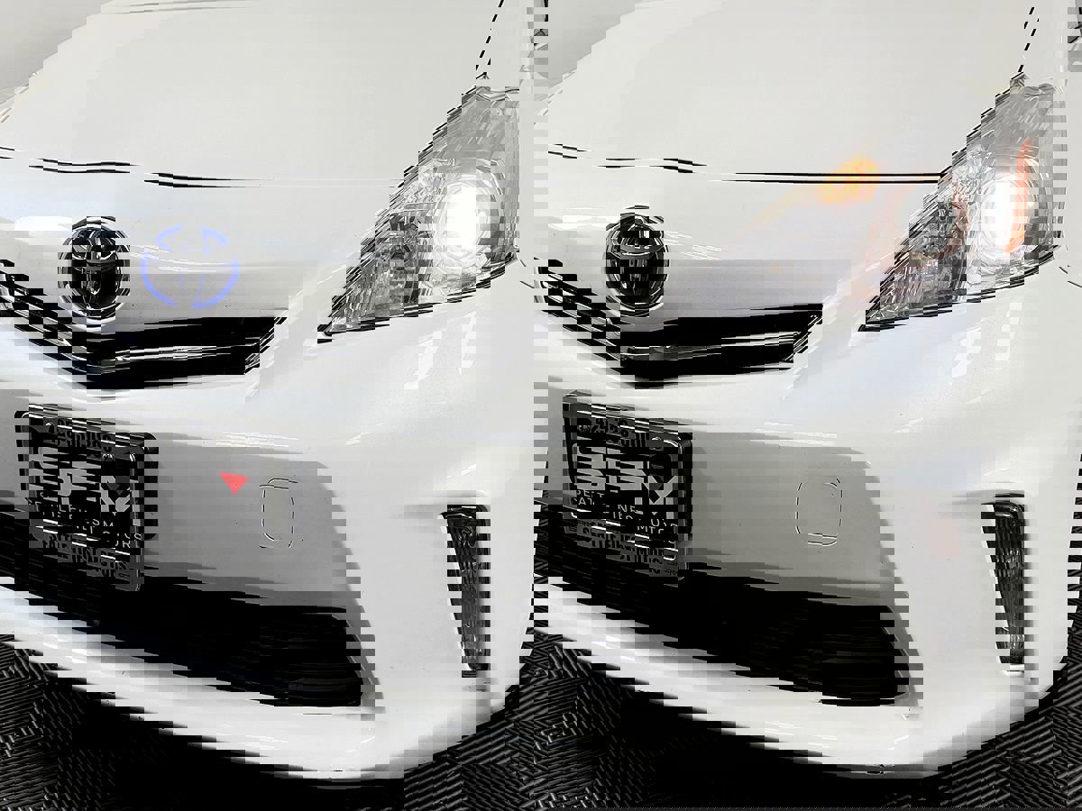 Used 2012 Toyota Prius V Three image 13