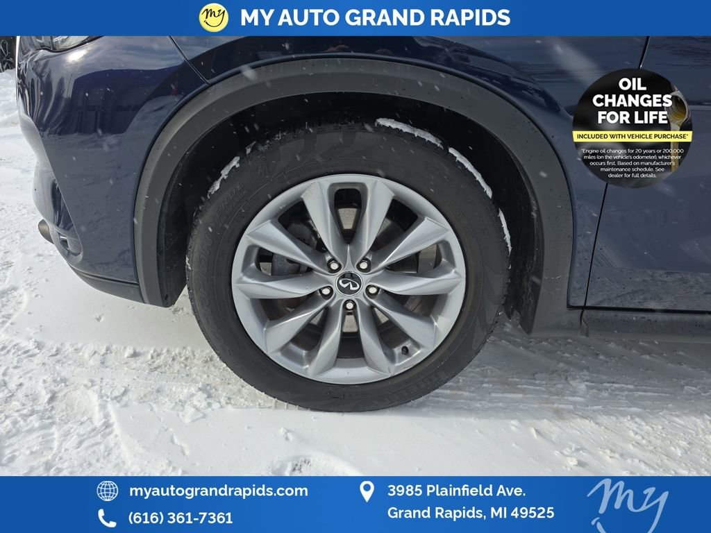 Used 2019 INFINITI QX50 Luxe w/ Navigation Package image 30