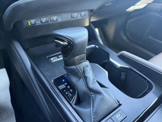 Used 2025 Lexus ES 300h w/ Premium Package image 16