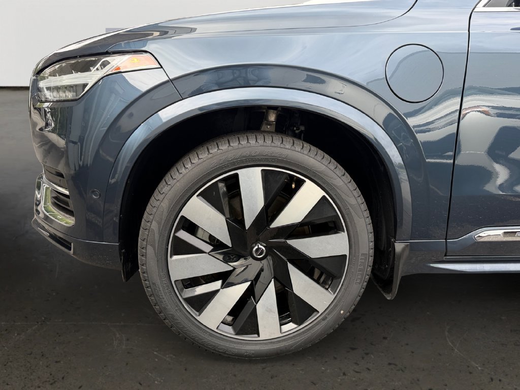 Used 2024 Volvo XC90 T8 Ultimate w/ Lounge Package AWD/4WD image 26
