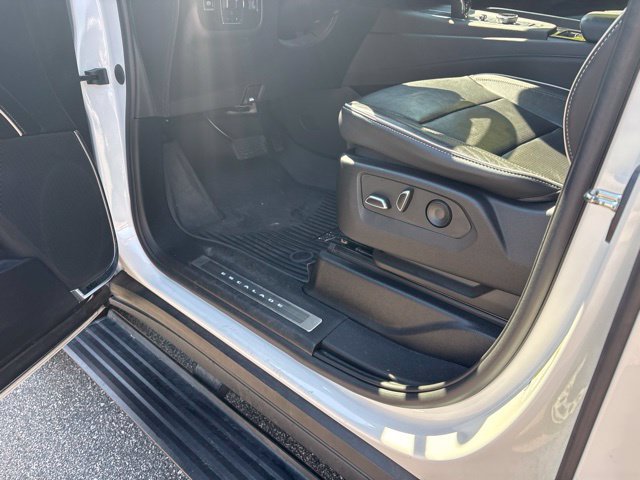 Used 2022 Cadillac Escalade ESV Sport w/ Touring Package AWD/4WD image 2