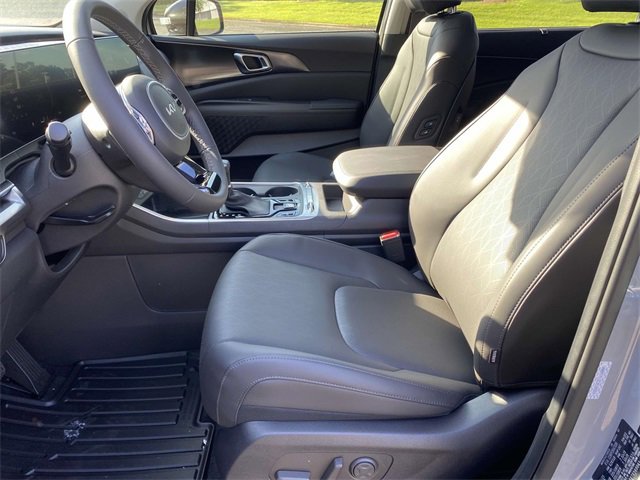 New 2026 Kia Carnival SX image 13