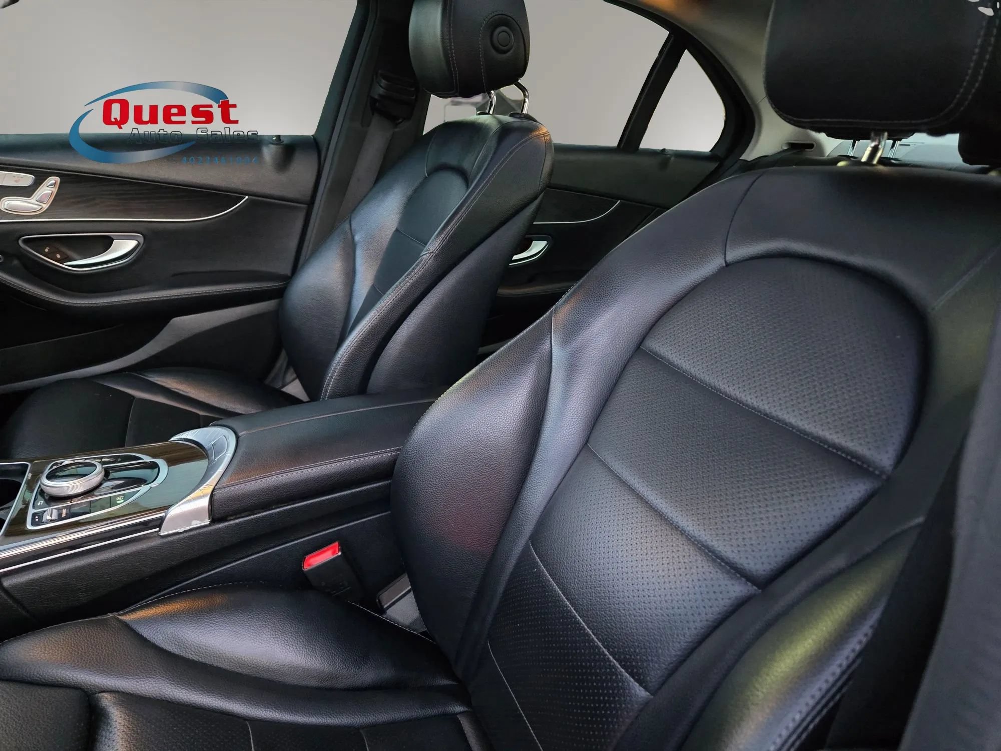 Used 2017 Mercedes-Benz C 300 4MATIC Sedan image 29