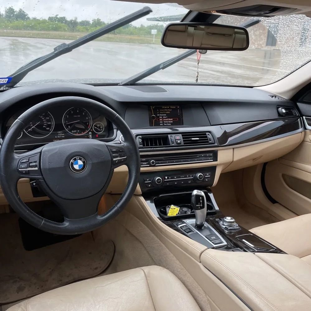 Used 2013 BMW 528i Sedan RWD image 12