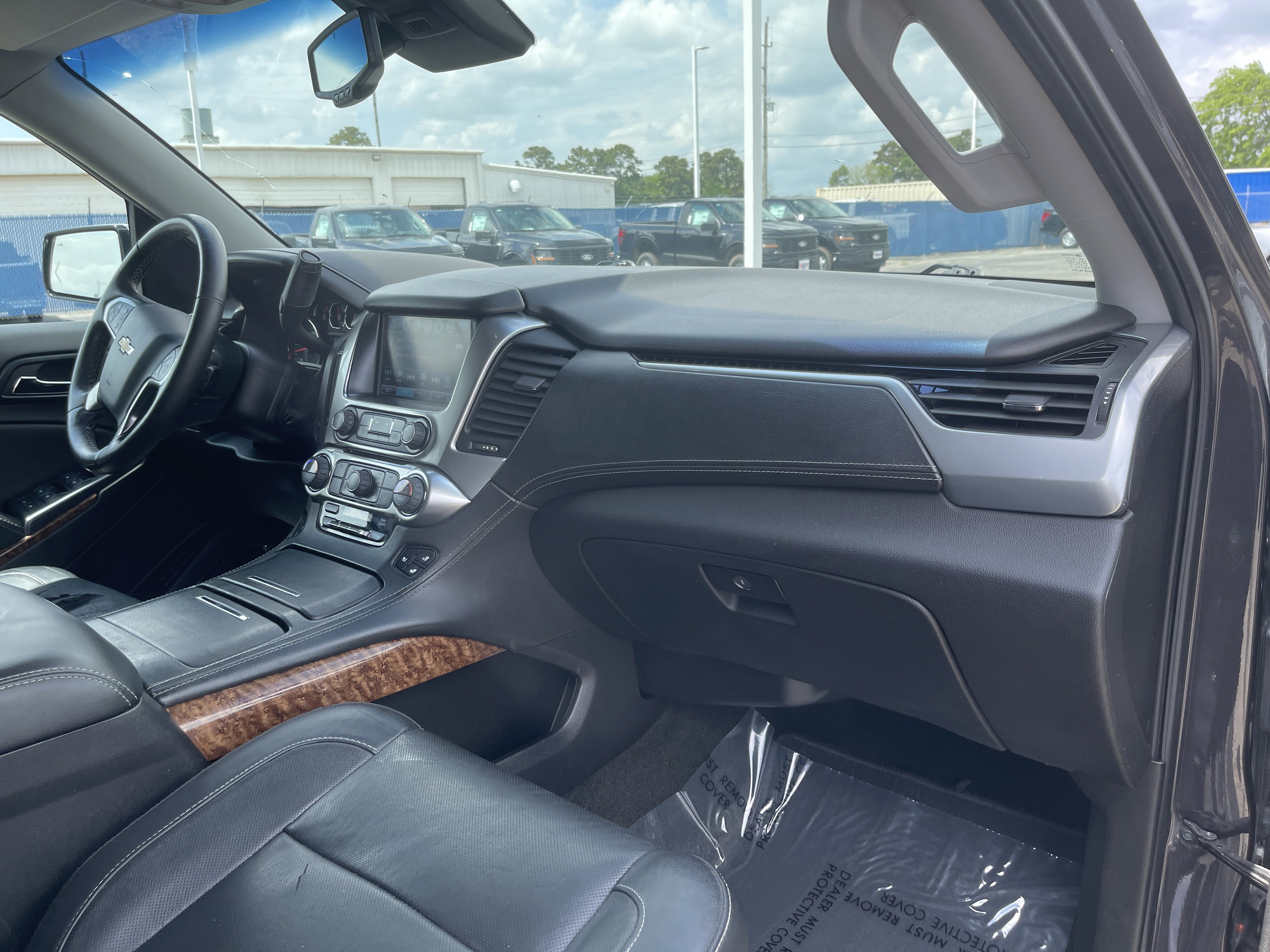 Used 2018 Chevrolet Tahoe Premier RWD image 15