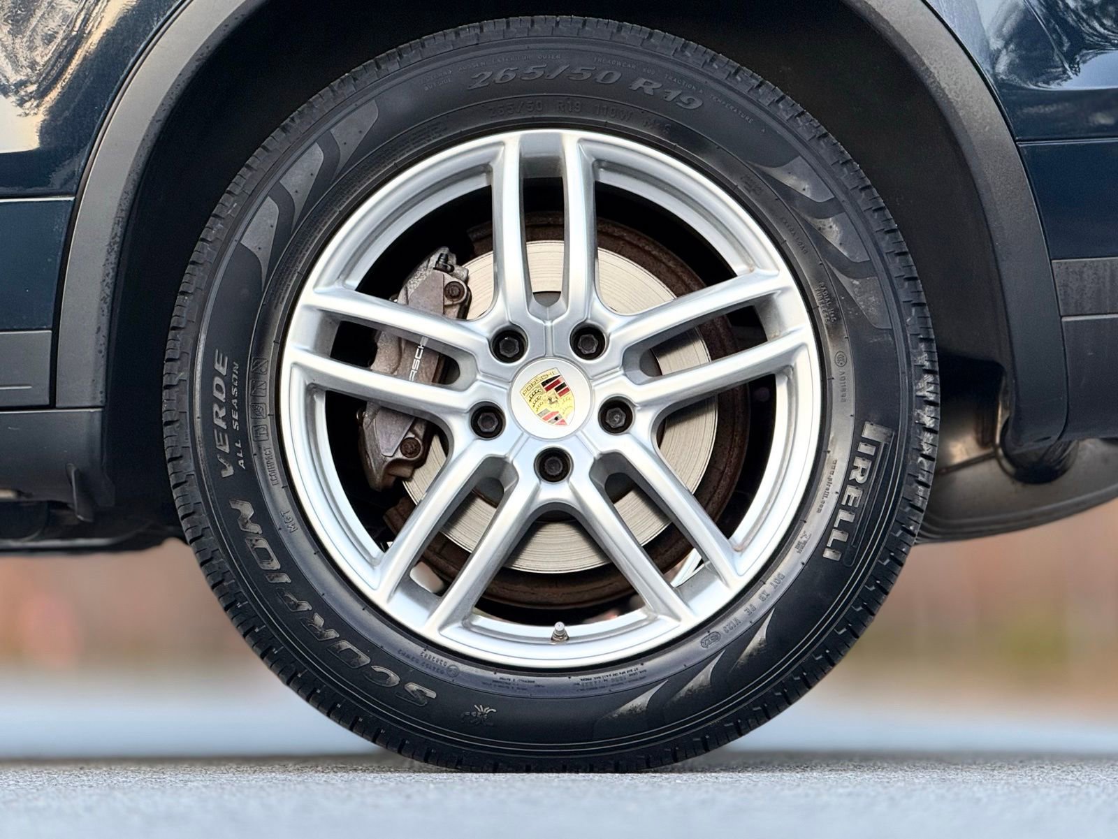 Used 2016 Porsche Cayenne image 18