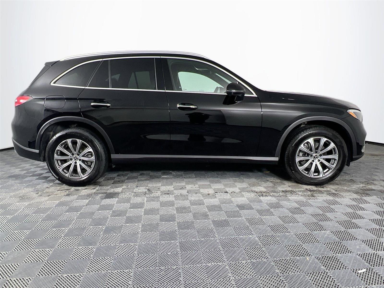 Certified 2026 Mercedes-Benz GLC 300 4MATIC image 7