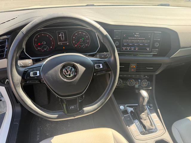 Used 2021 Volkswagen Jetta R-Line w/ R-Line Cold Weather Package FWD image 11