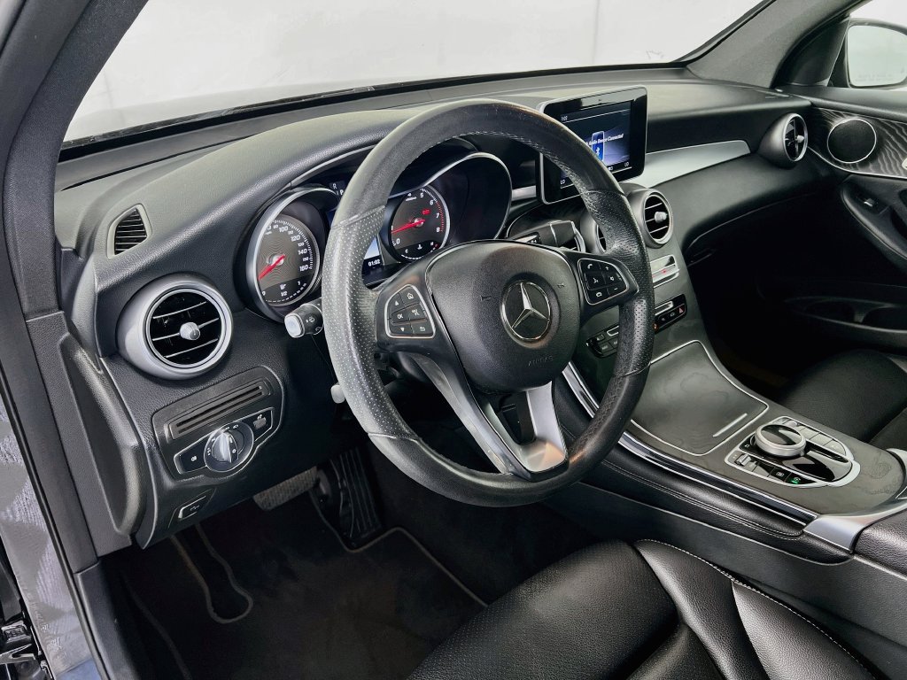 Used 2018 Mercedes-Benz GLC 300 image 9