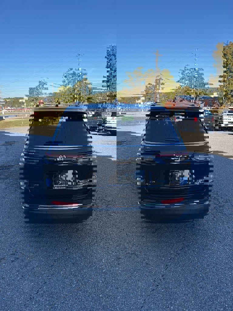 New 2025 Jeep Grand Cherokee L Limited w/ Luxury Tech Group II image 6