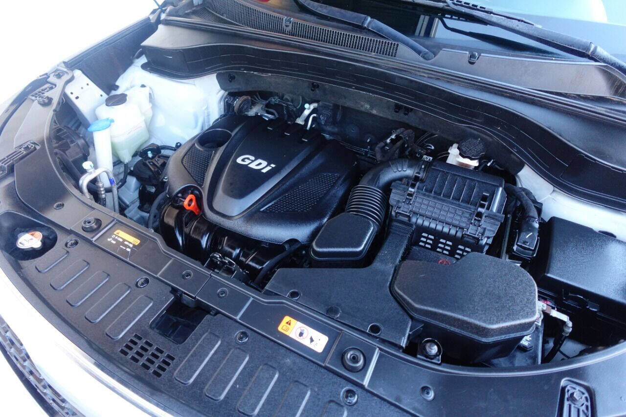 Used 2015 Kia Sorento LX image 25