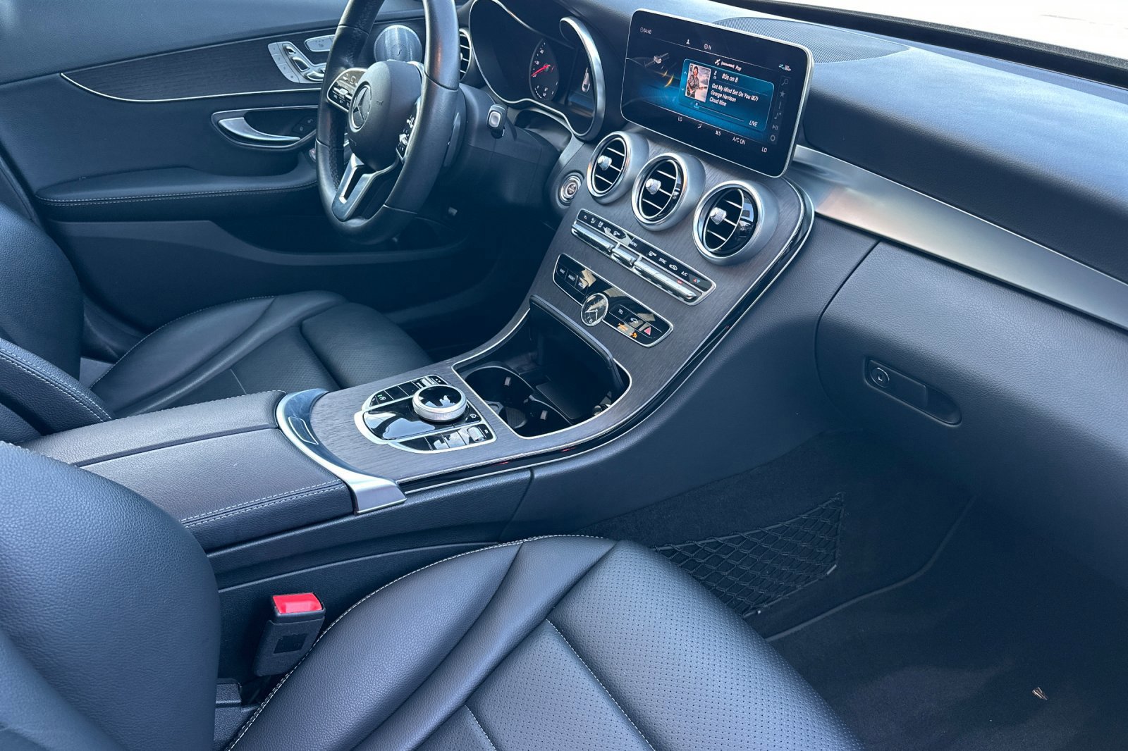 Used 2019 Mercedes-Benz C 300 Sedan image 15