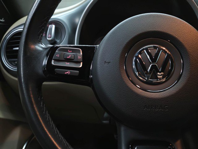 Used 2015 Volkswagen Beetle R-Line FWD image 18