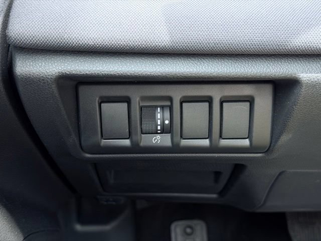 Used 2023 Subaru Outback Premium AWD/4WD image 32