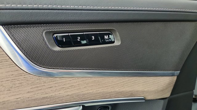 Certified 2026 Volvo XC90 B5 Core AWD/4WD image 11