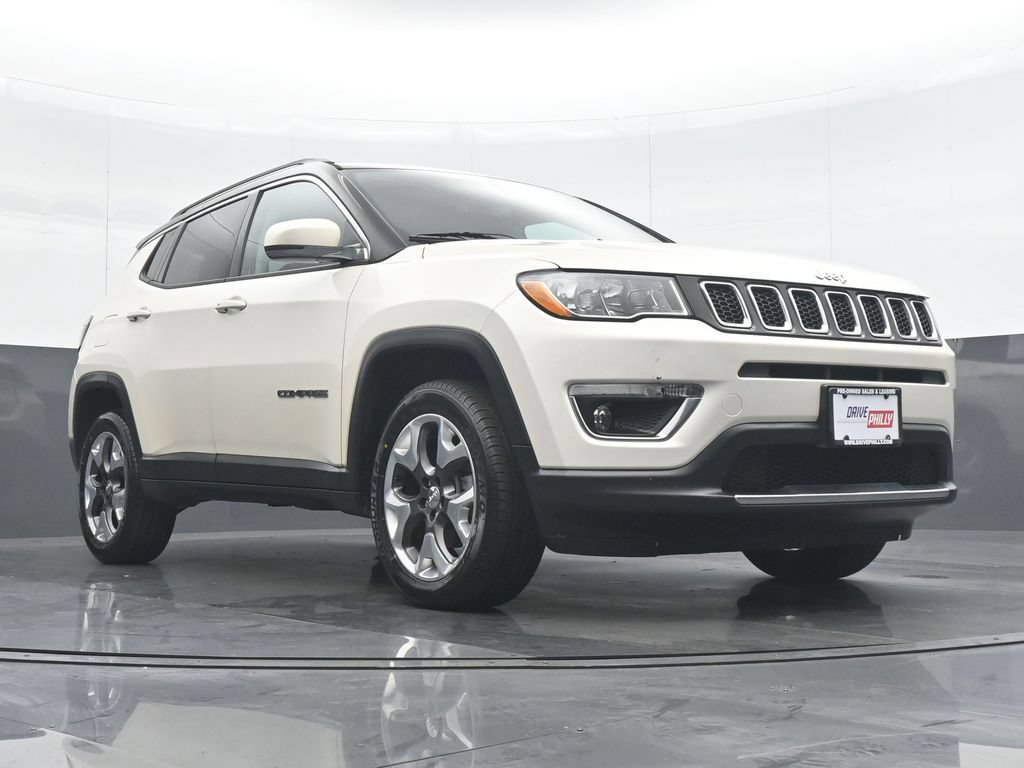 Used 2019 Jeep Compass Limited AWD/4WD image 33