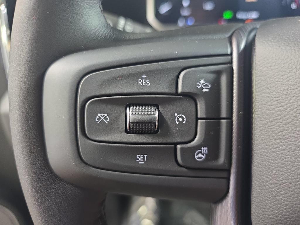 New 2026 GMC Sierra 3500 Denali Ultimate w/ LPO, Black Badging Package AWD/4WD image 17