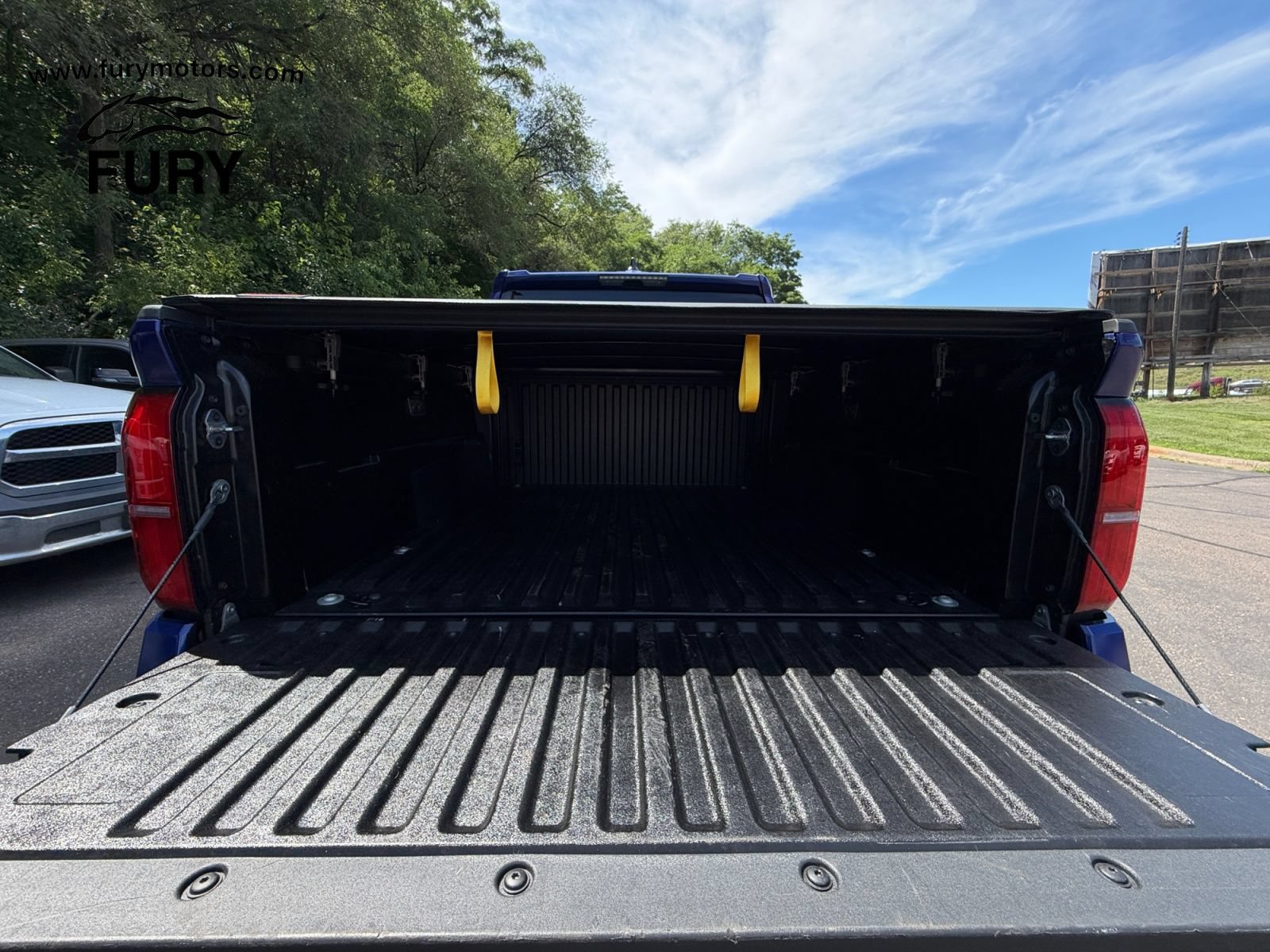 Used 2025 Toyota Tacoma TRD Sport AWD/4WD image 43
