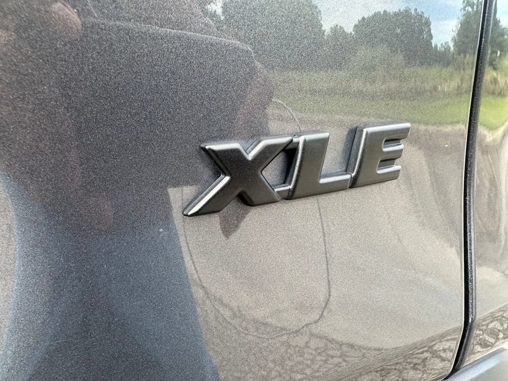 Used 2024 Toyota RAV4 XLE w/ Convenience Package FWD image 10
