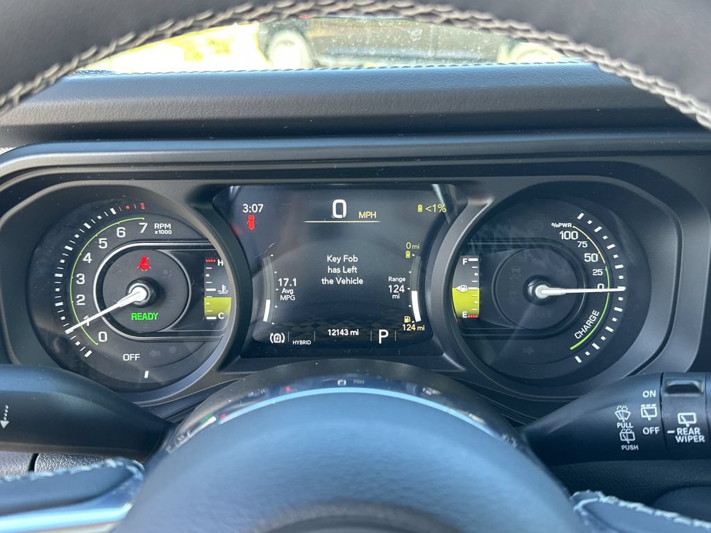 Certified 2025 Jeep Wrangler Unlimited Sahara AWD/4WD image 13