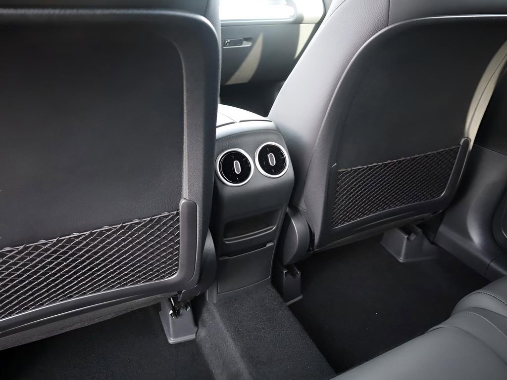 New 2026 Mercedes-Benz GLB 250 4MATIC image 26