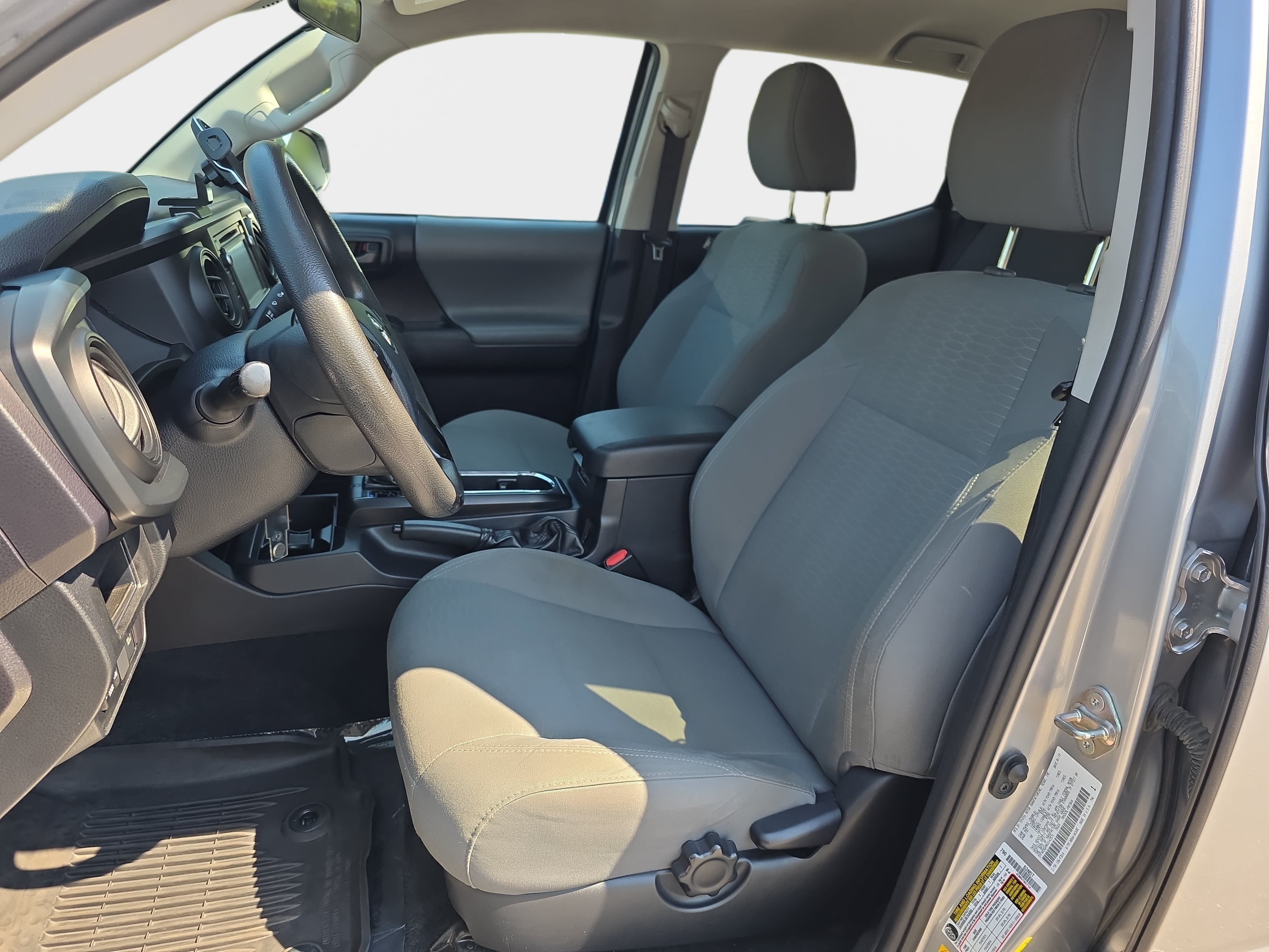 Used 2019 Toyota Tacoma SR w/ SR Convenience Package RWD image 13
