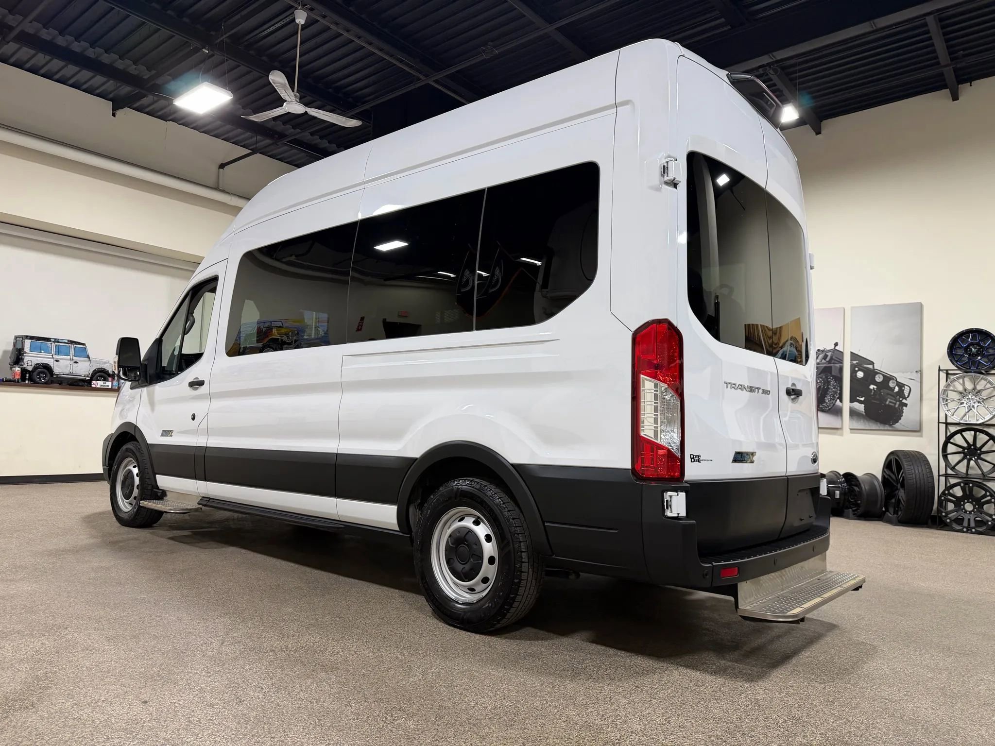Used 2021 Ford Transit 350 XL RWD image 8