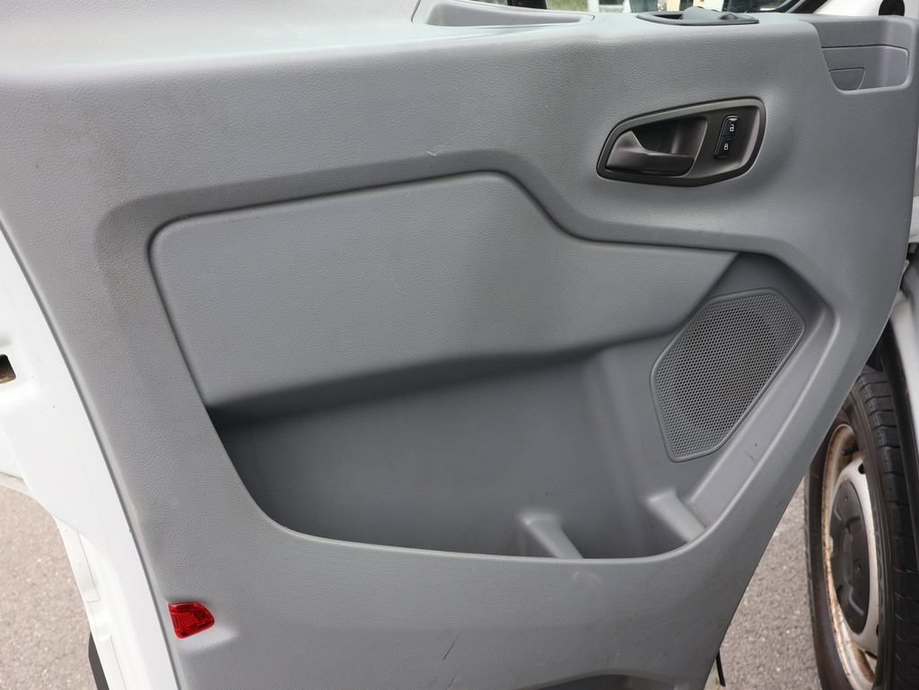 Used 2017 Ford Transit 250 138 RWD image 13