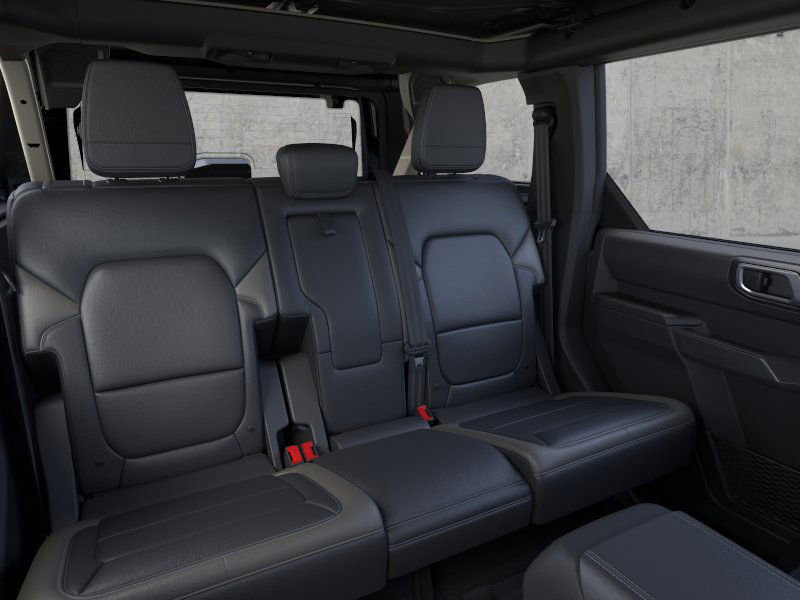 Used 2025 Ford Bronco Outer Banks AWD/4WD image 36