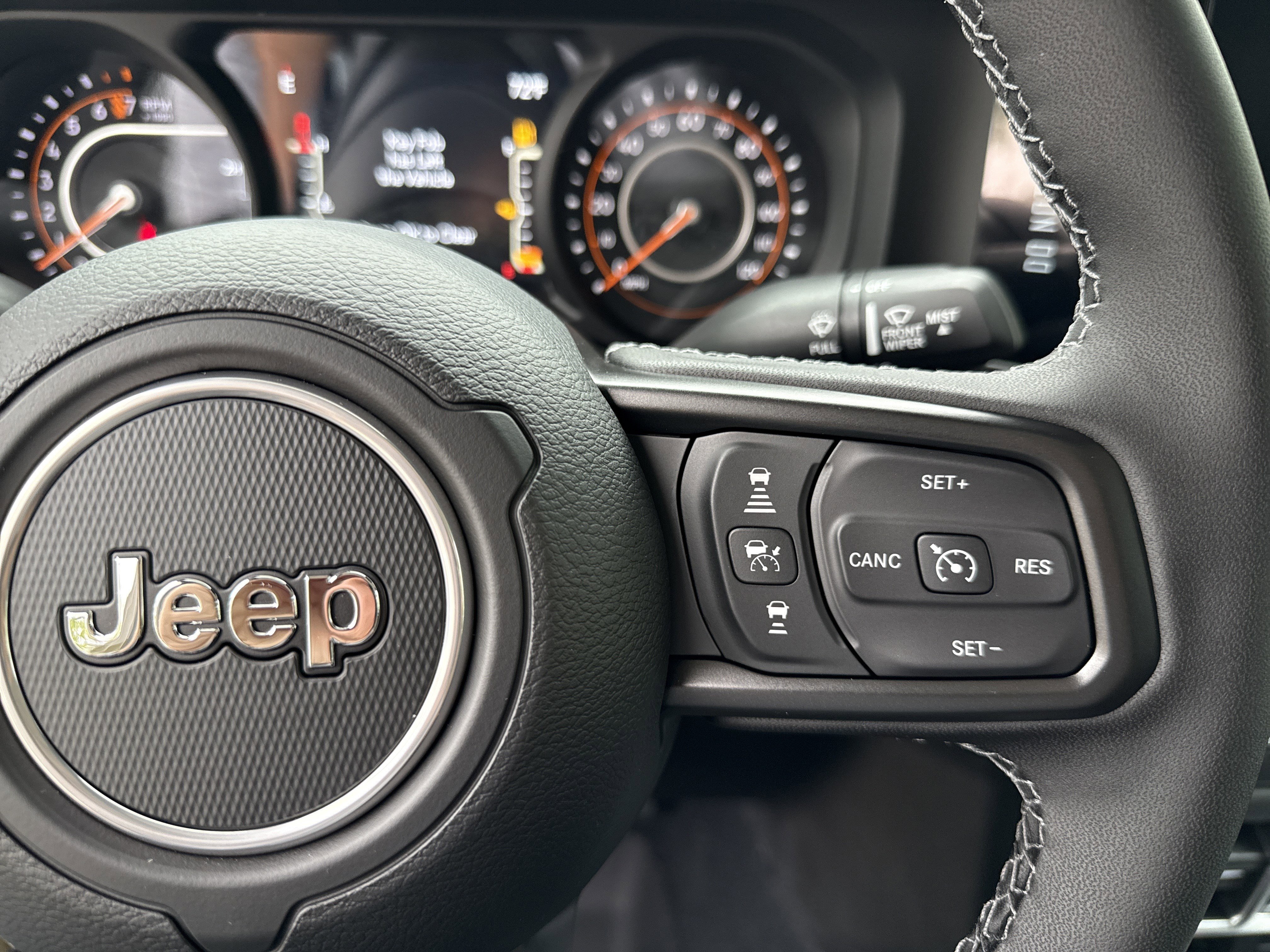New 2025 Jeep Gladiator Sport w/ Premium Package image 26
