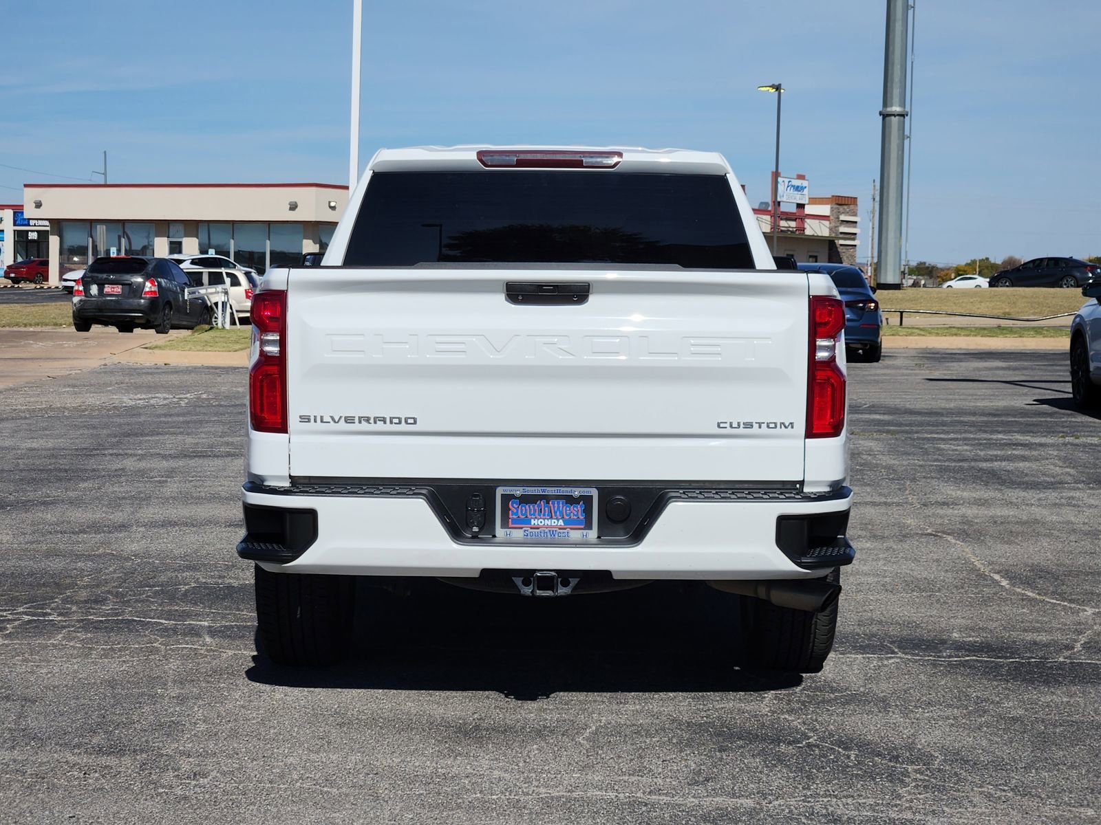 Used 2020 Chevrolet Silverado 1500 Custom w/ Custom Value Package image 8