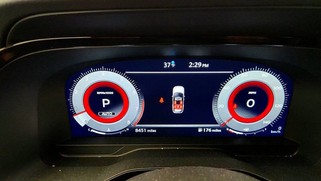 Used 2025 Nissan Pathfinder Platinum image 14