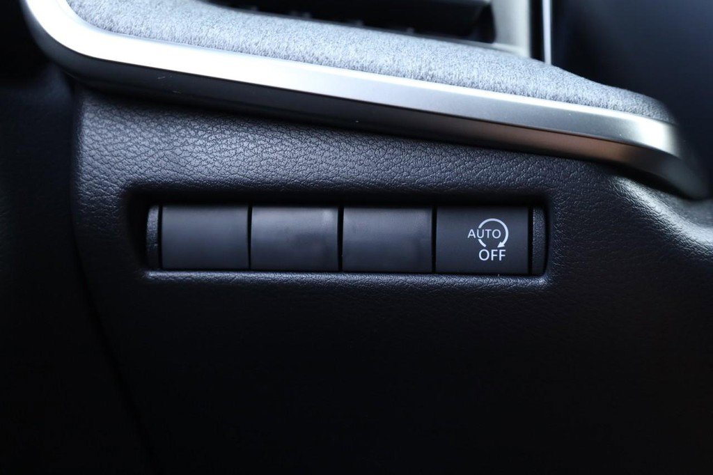 New 2026 Nissan Kicks SV image 19