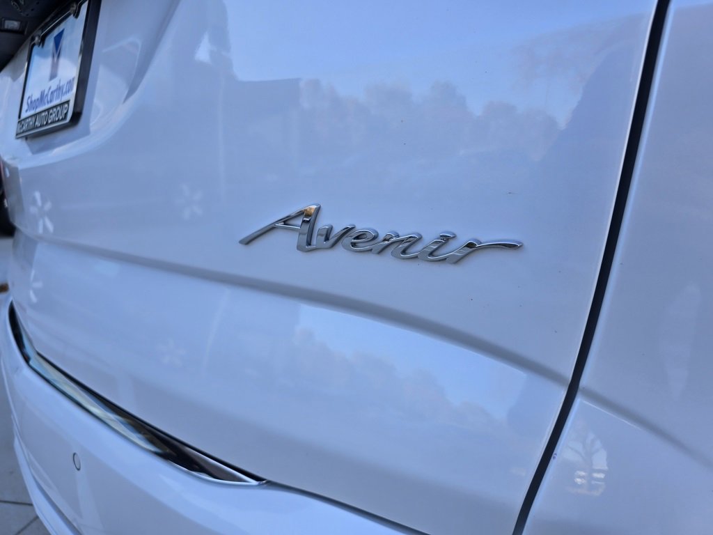 Used 2022 Buick Enclave Avenir w/ Avenir Technology Package image 36