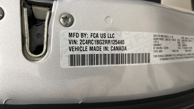 Used 2024 Chrysler Pacifica Touring-L FWD image 29