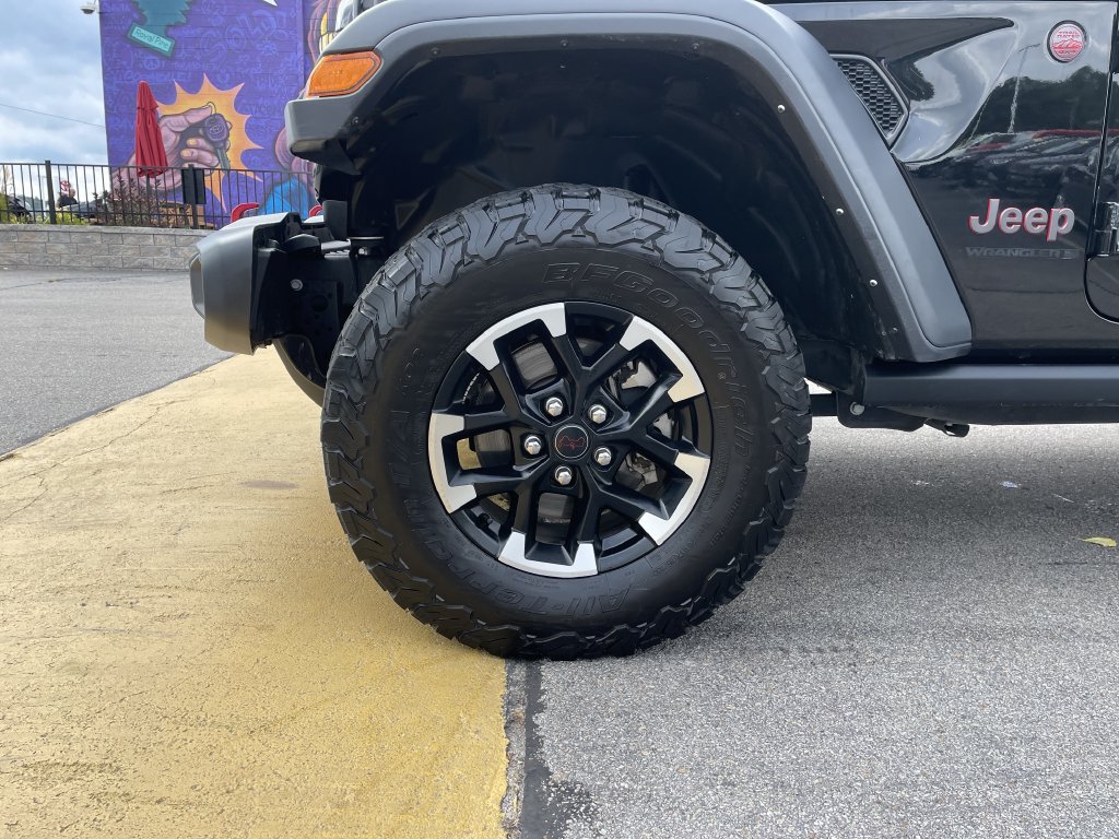 Certified 2025 Jeep Wrangler Unlimited Rubicon AWD/4WD image 9