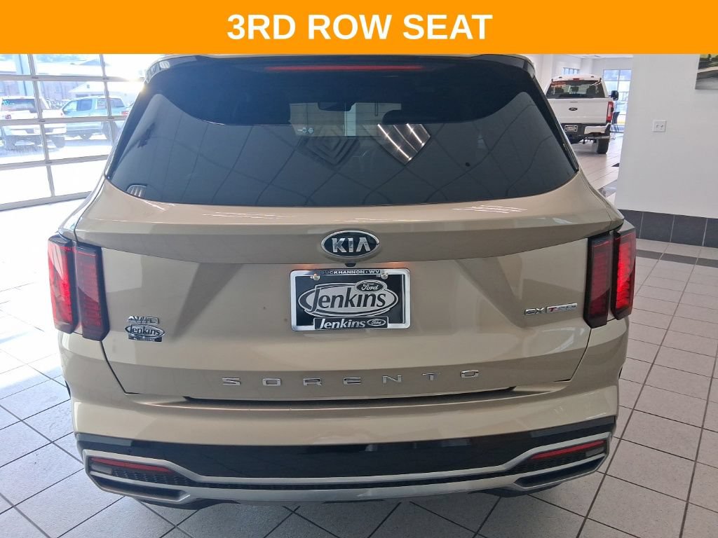 Used 2021 Kia Sorento EX AWD/4WD image 17