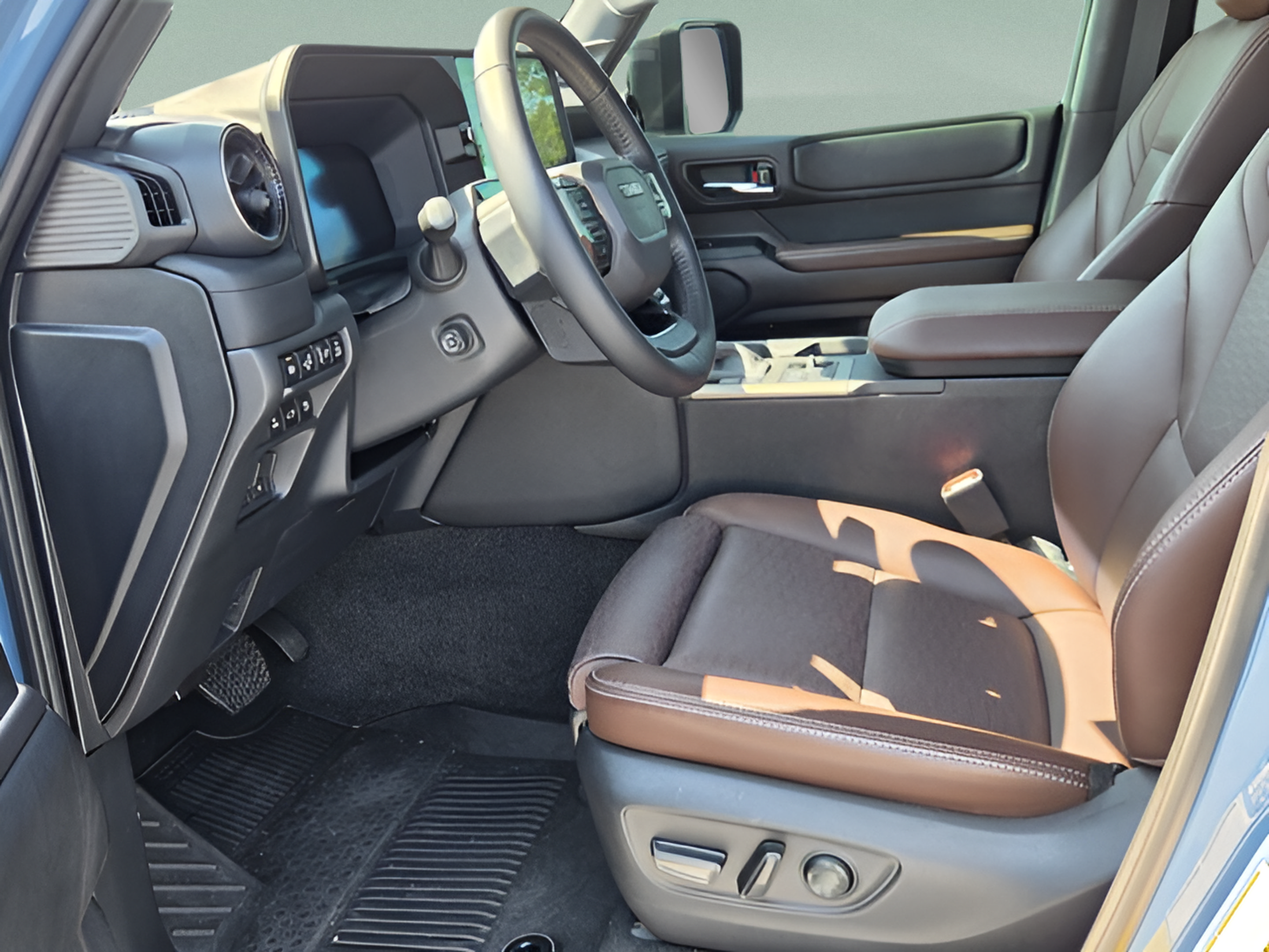 Used 2025 Toyota Land Cruiser w/ Premium Package AWD/4WD image 10