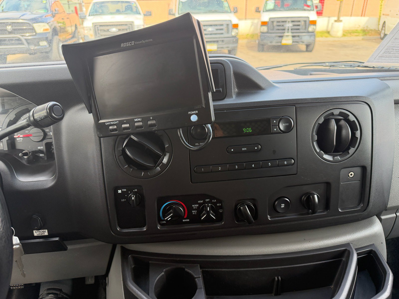 Used 2013 Ford E-150 and Econoline 150 w/ PWR Group RWD image 21