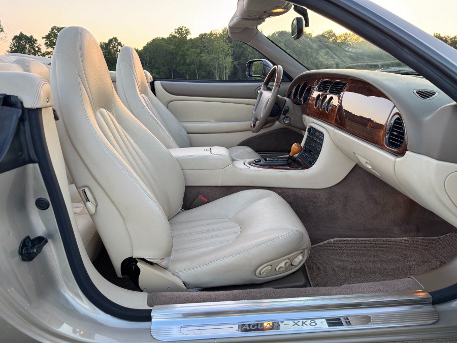 Used 1997 Jaguar XK8 Convertible RWD image 28