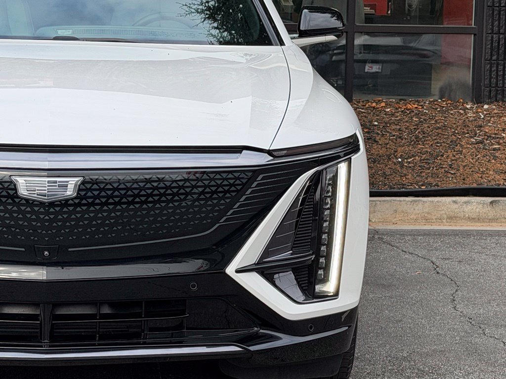 Used 2024 Cadillac Lyriq Sport RWD image 5
