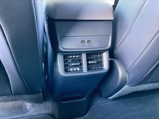 New 2027 Chevrolet Equinox LT w/ Convenience Package II AWD/4WD image 16