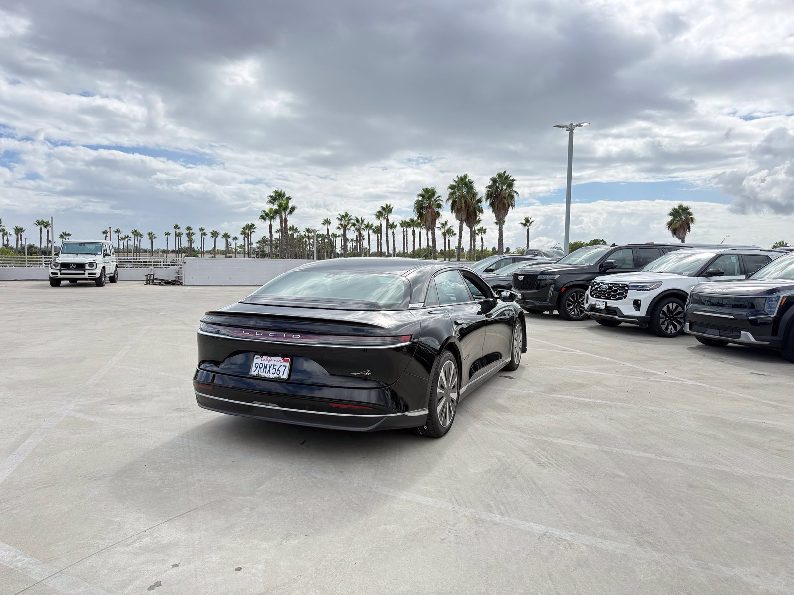 Used 2024 Lucid Air Pure RWD image 3