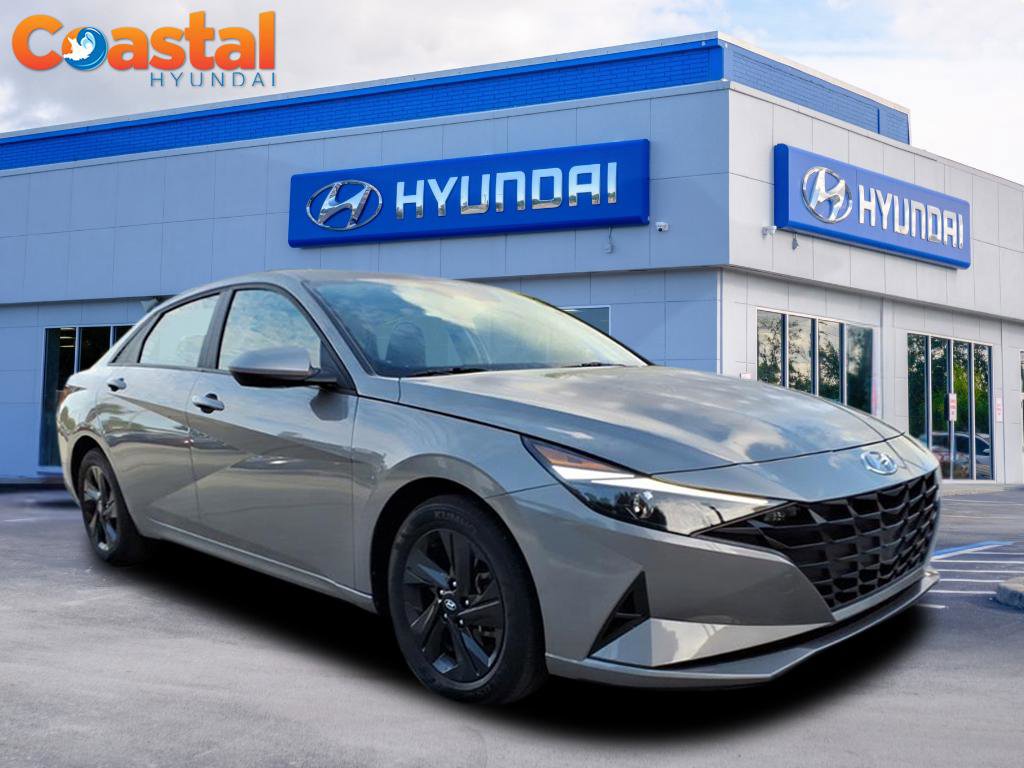 Certified 2023 Hyundai Elantra SEL w/ Cargo Package