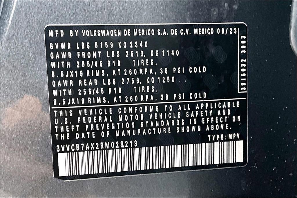 Used 2024 Volkswagen Tiguan SE R-Line image 36