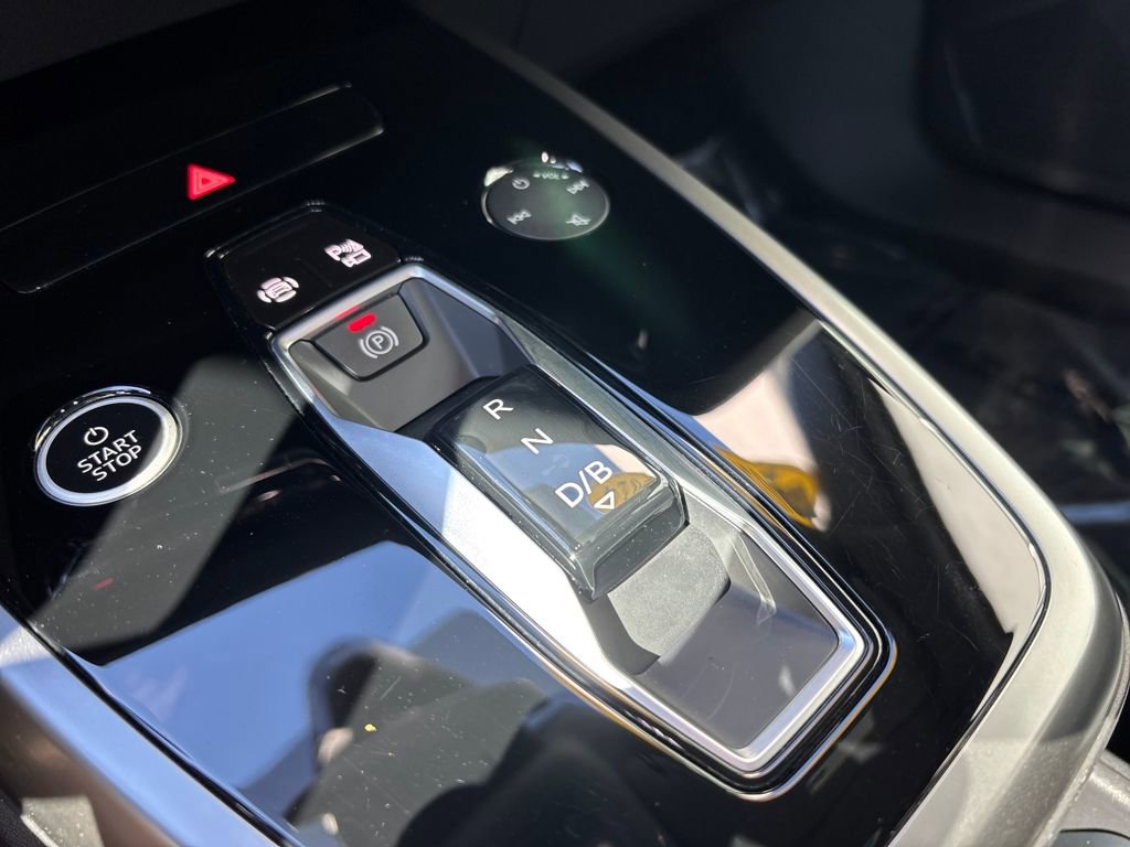 Used 2024 Audi Q4 e-tron Premium Plus image 19